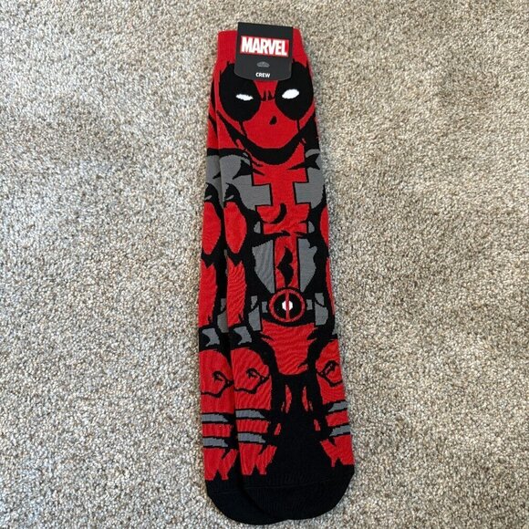 Brand New Deadpool Marvel Long Crew Socks, Men's Size 10-13, Shoe Size 8-12 - Picture 1 of 6